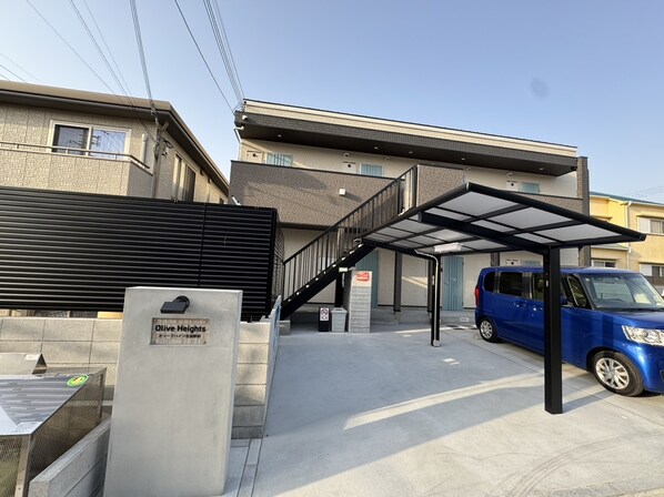 オリーブハイツ志染駅前の物件外観写真